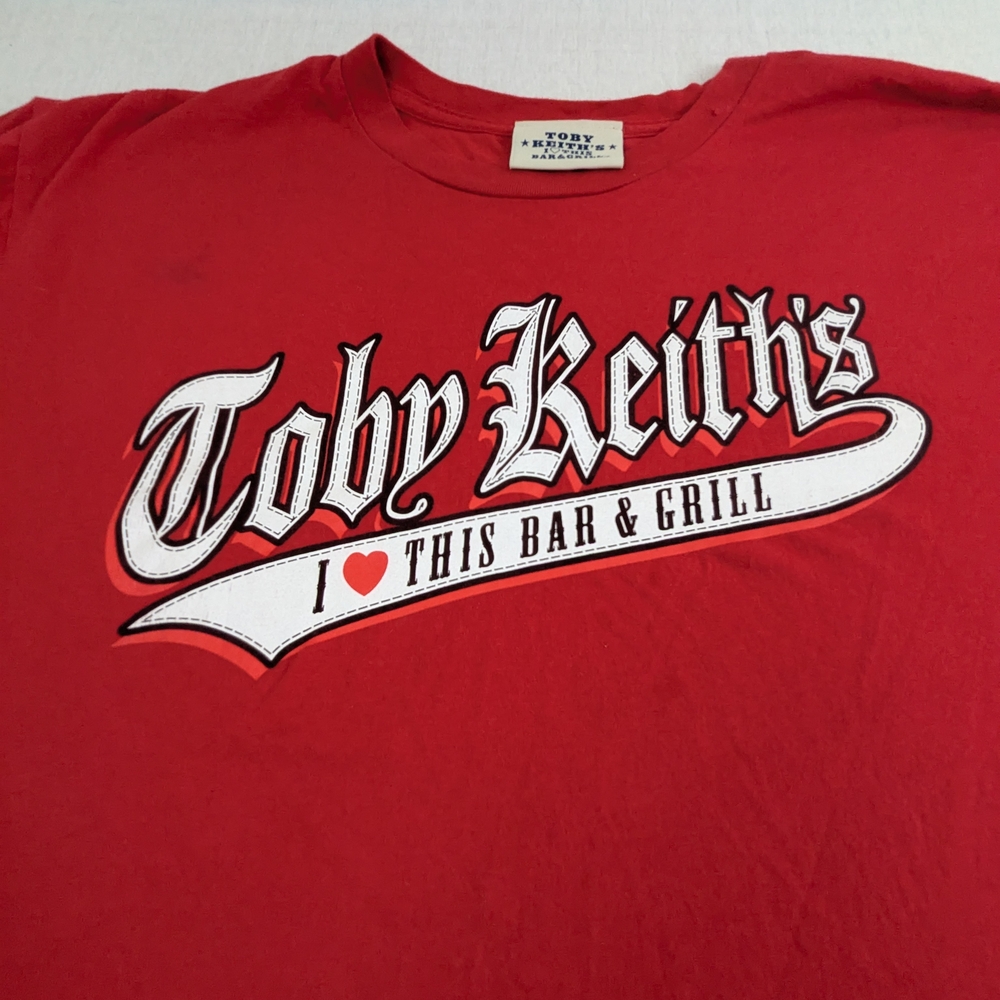 Toby Keith's I Love This Bar & Grille Men's  Red Graphic T-Shirt XL